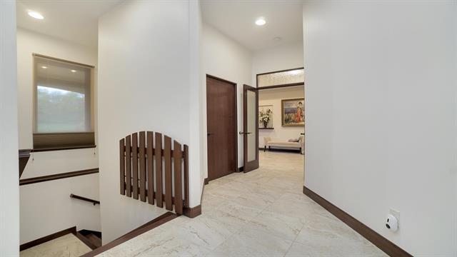 401 Lillemor Lane