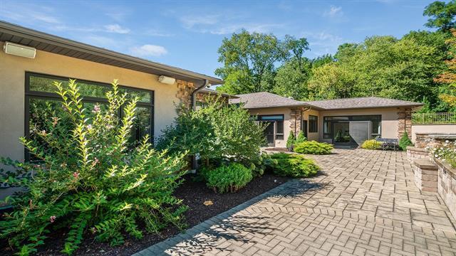 401 Lillemor Lane