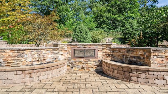 401 Lillemor Lane