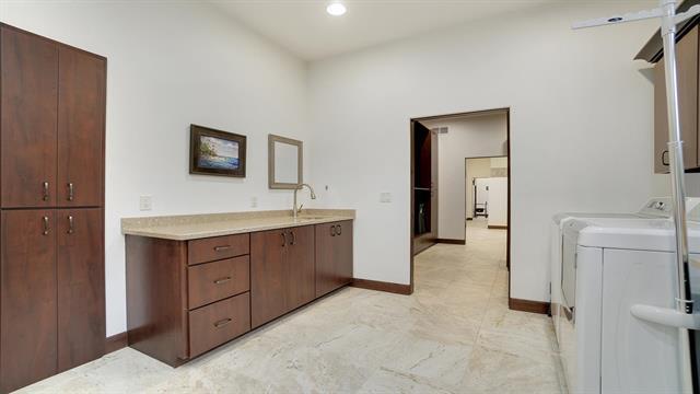 401 Lillemor Lane
