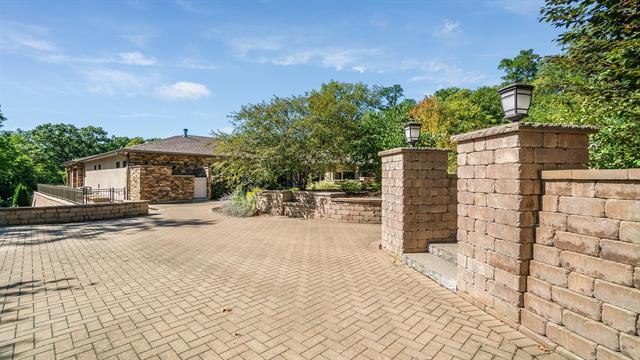 401 Lillemor Lane