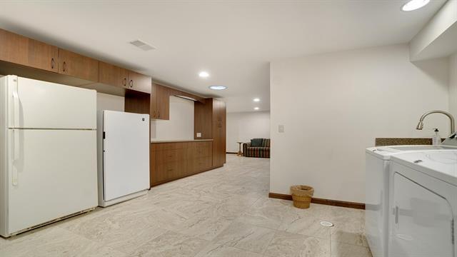 401 Lillemor Lane