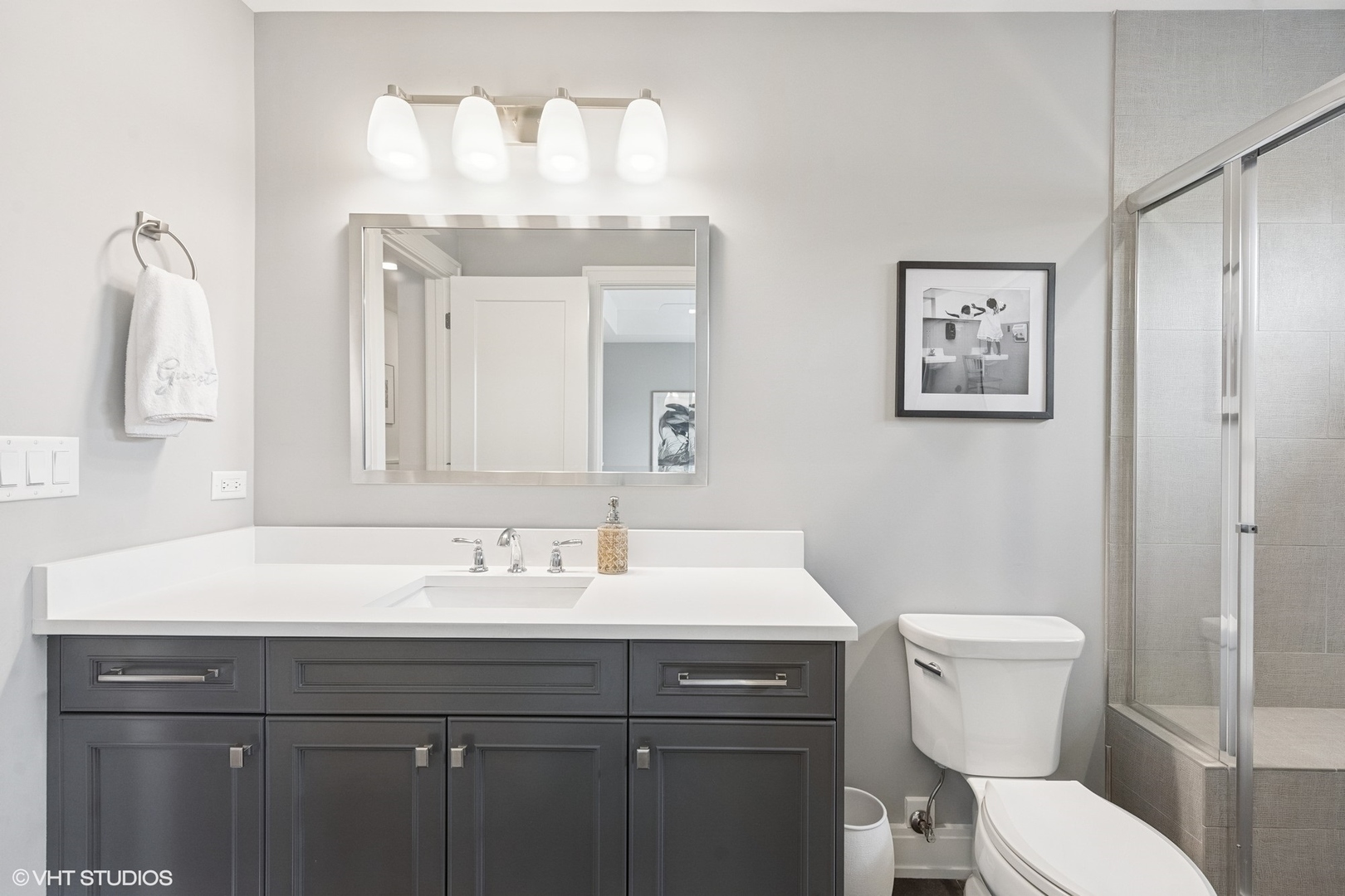 236 W Crescent Avenue