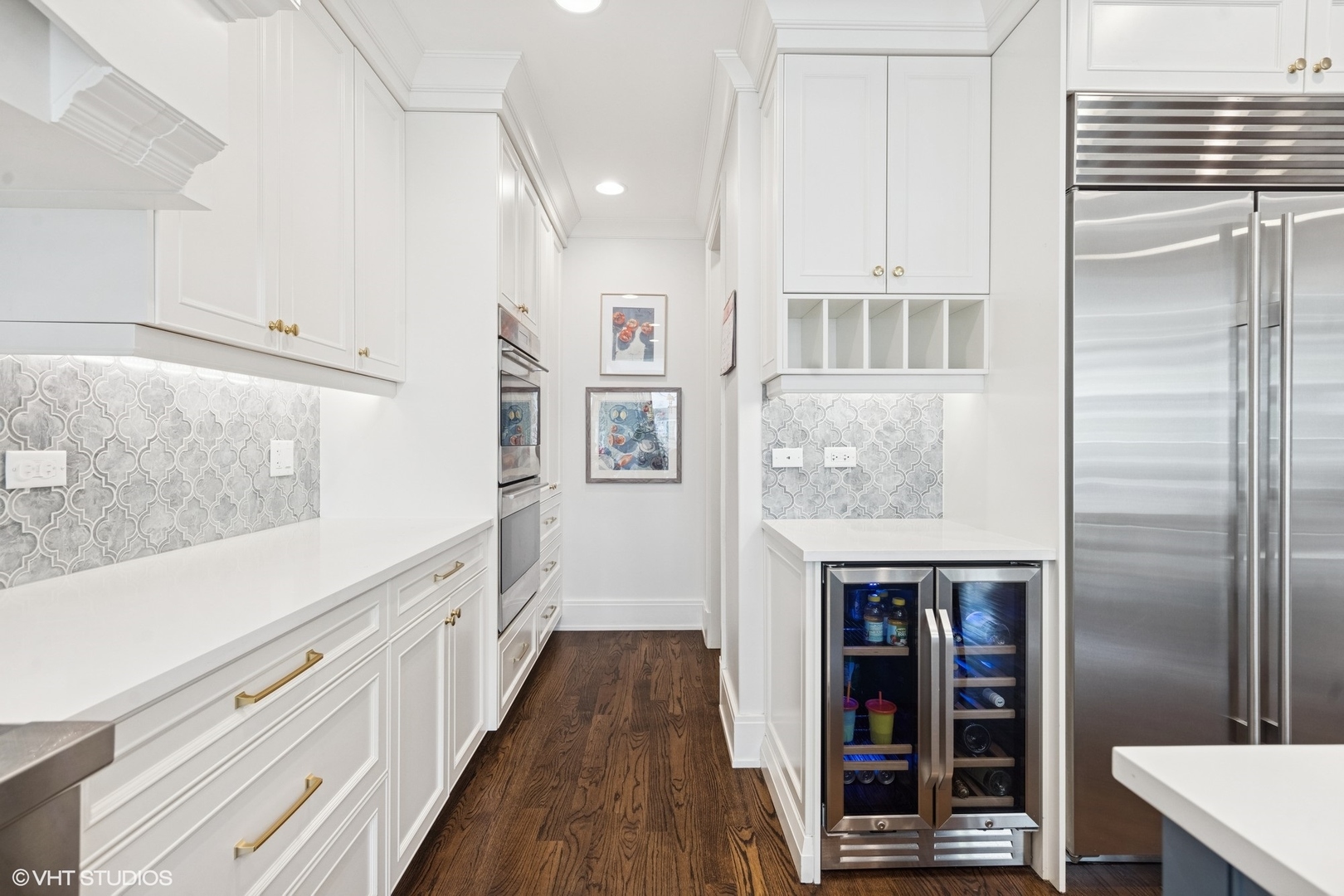 236 W Crescent Avenue