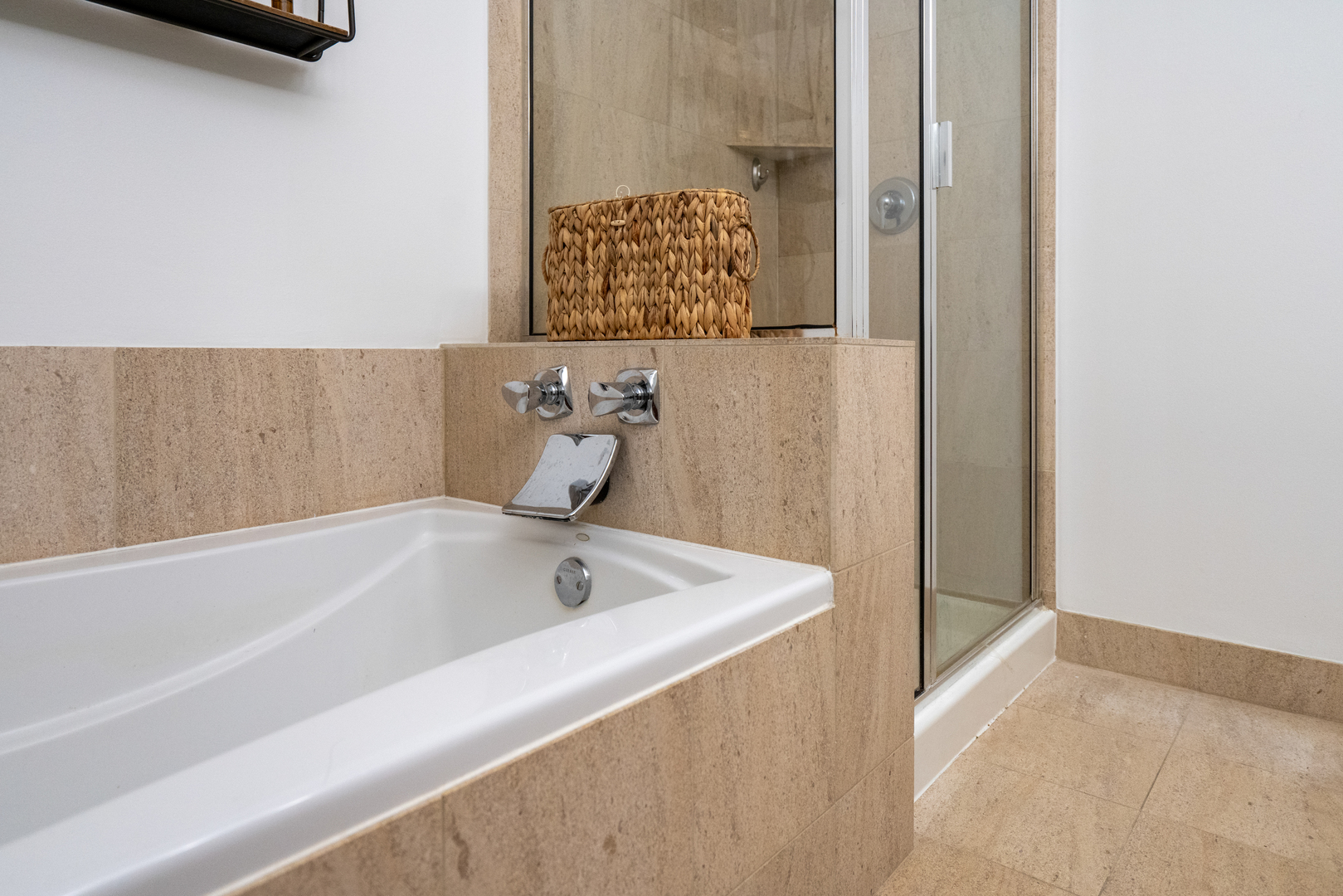 550 W Fulton Street Unit: 303