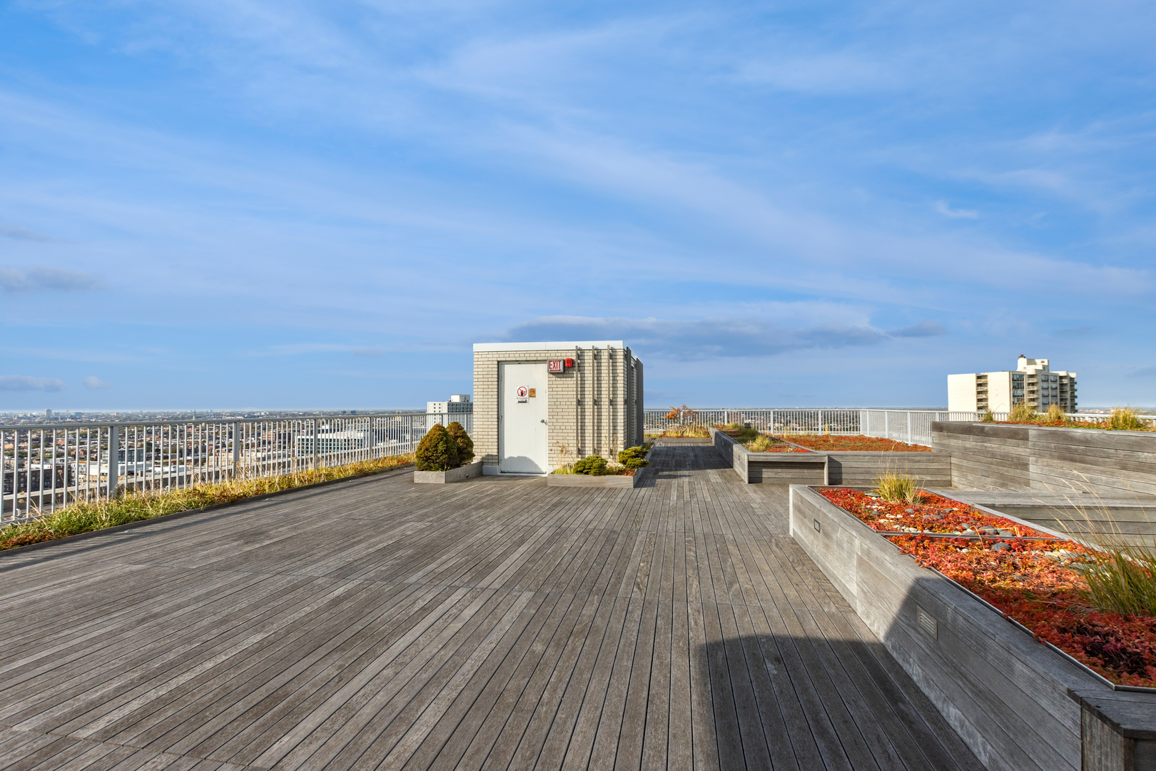 3900 N Lake Shore Drive Unit: 14D