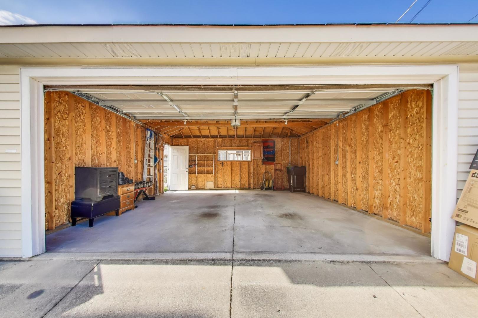 3625 N Overhill Avenue