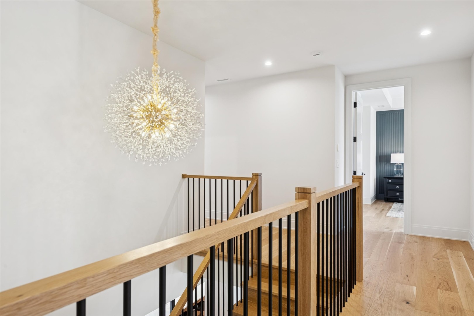 377 S Prairie Avenue