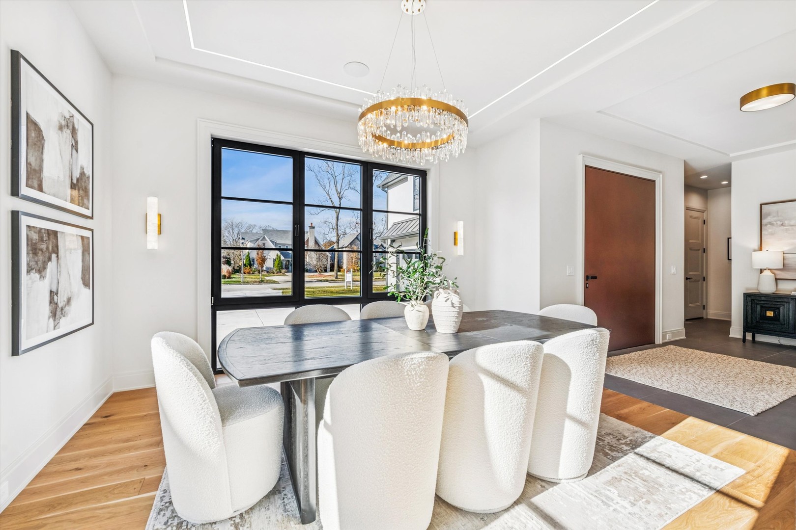 377 S Prairie Avenue