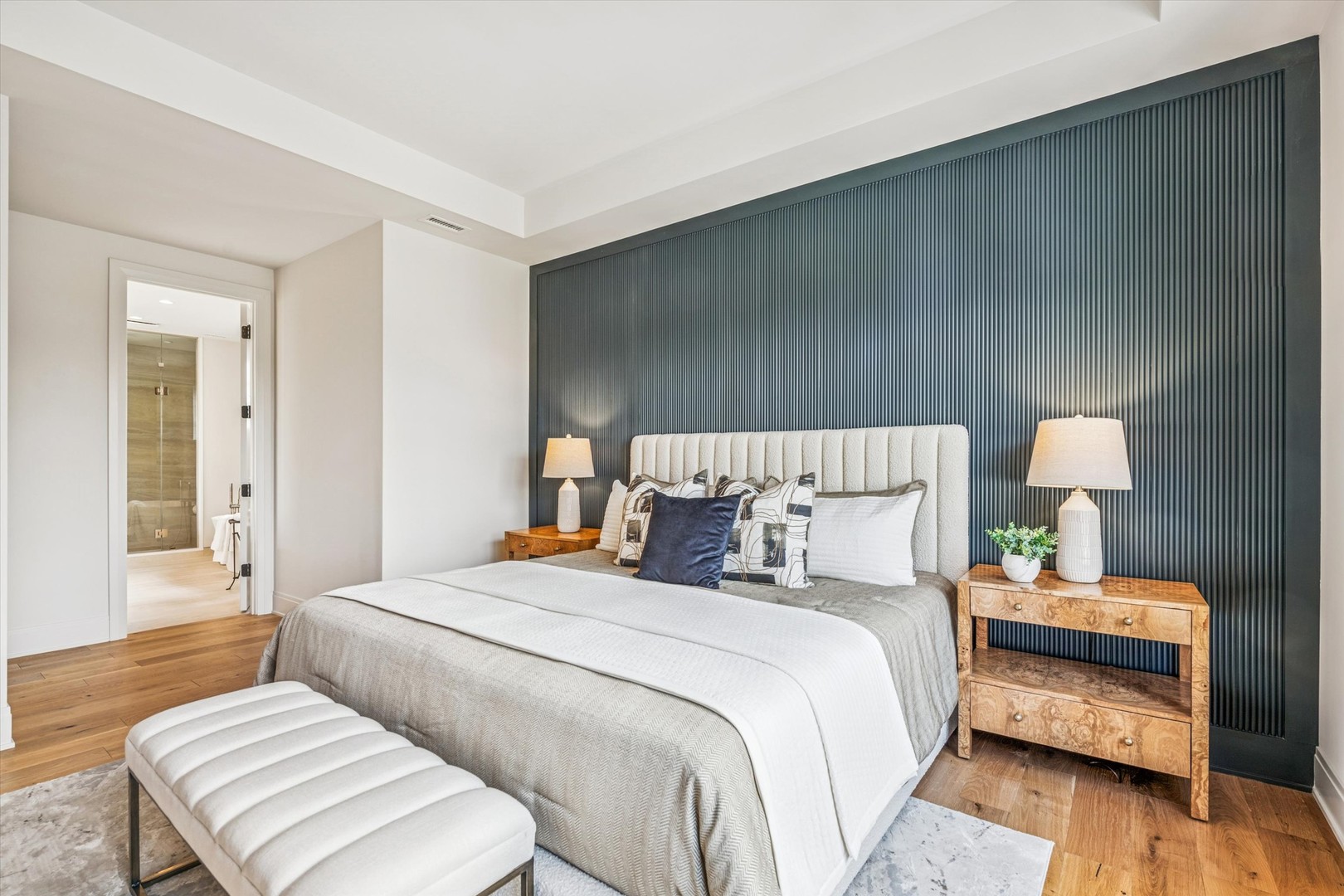 377 S Prairie Avenue