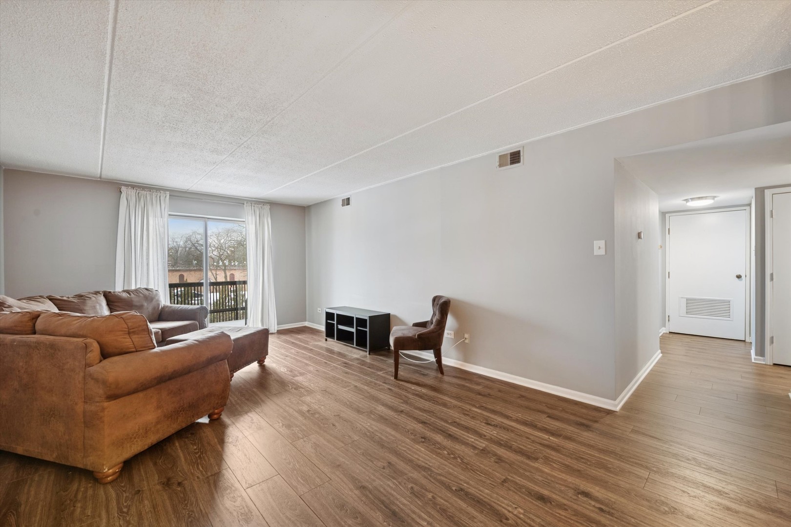 8025 Woodglen Lane Unit: 303