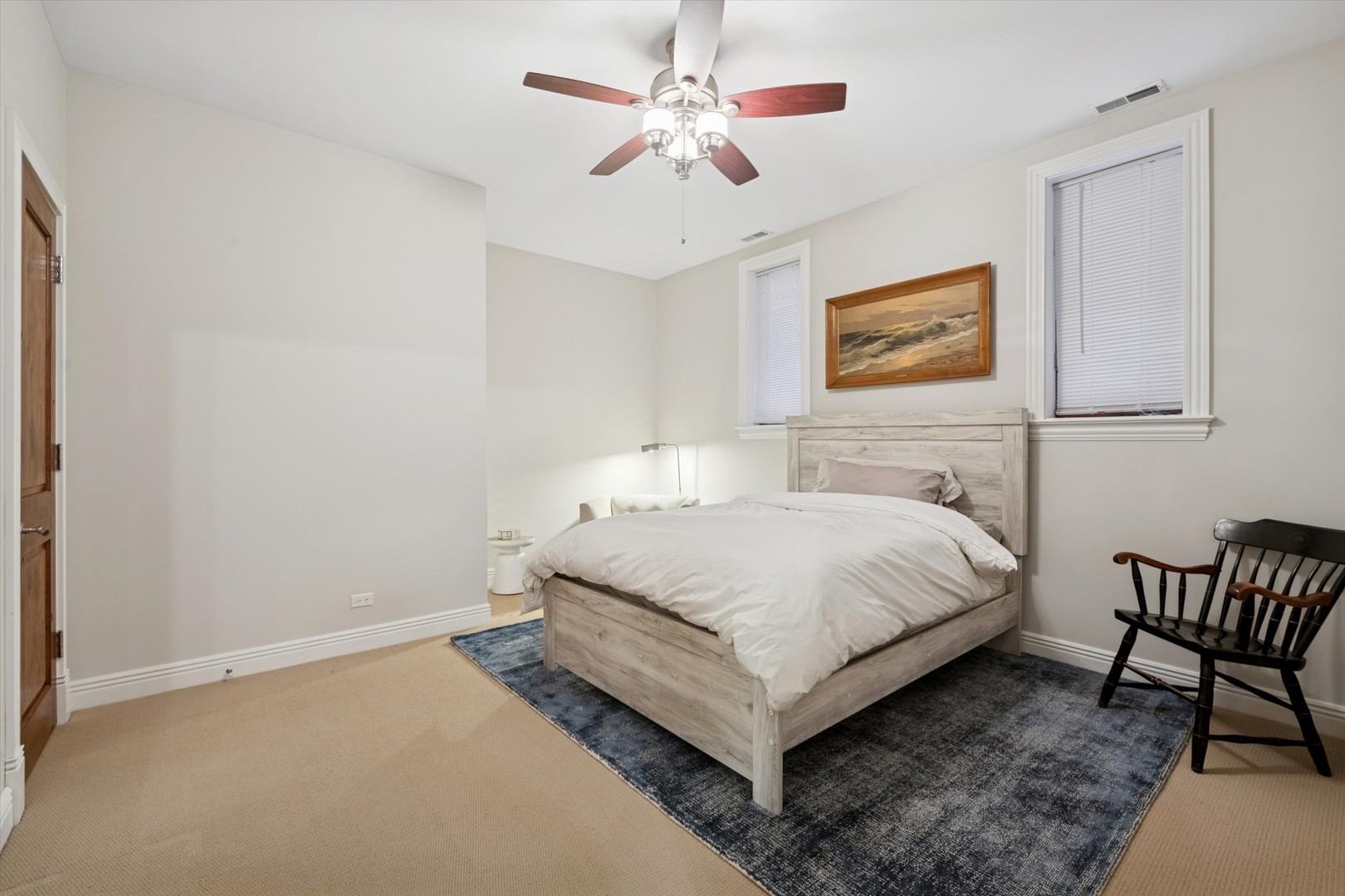 1622 N MARSHFIELD Avenue