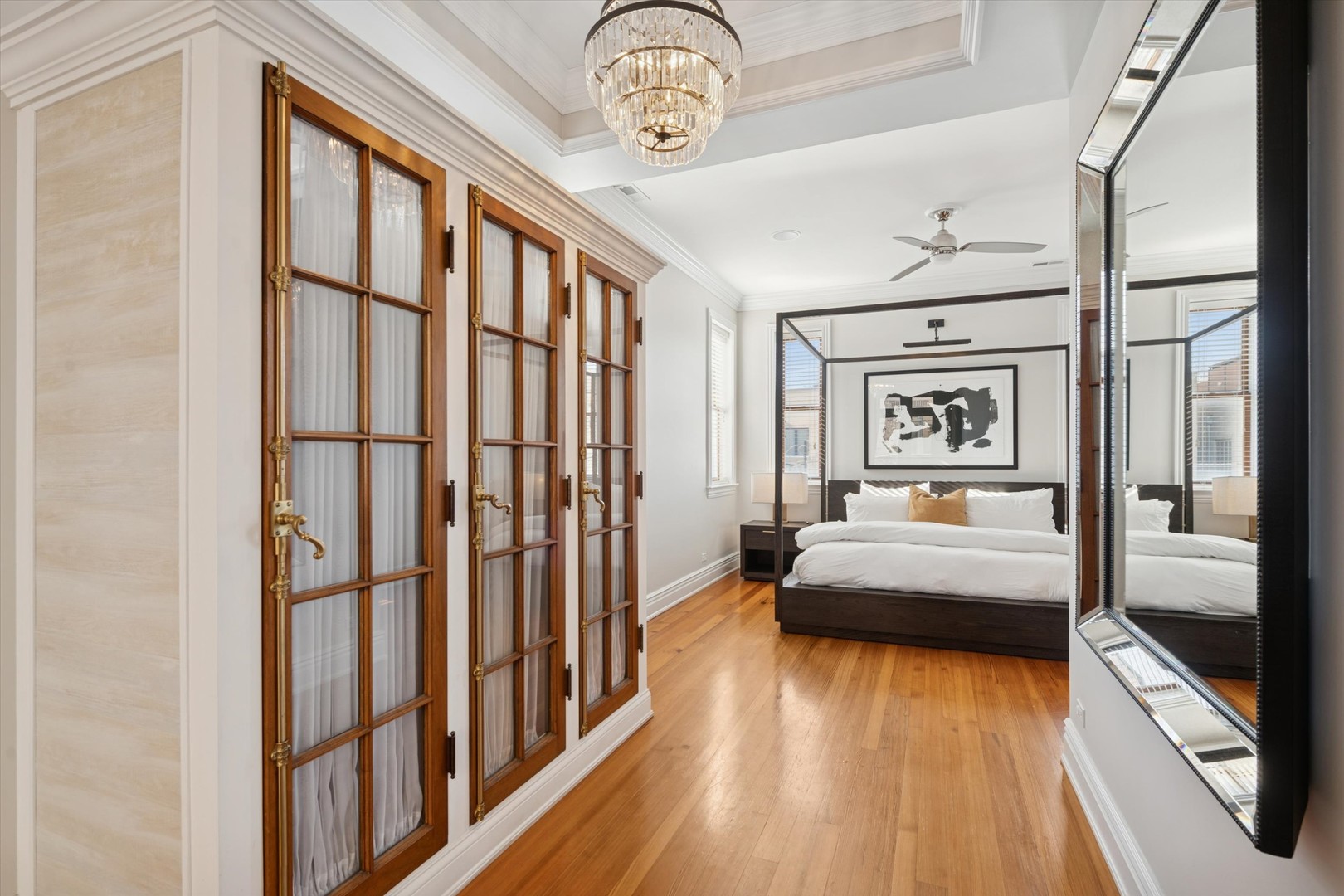 1622 N MARSHFIELD Avenue