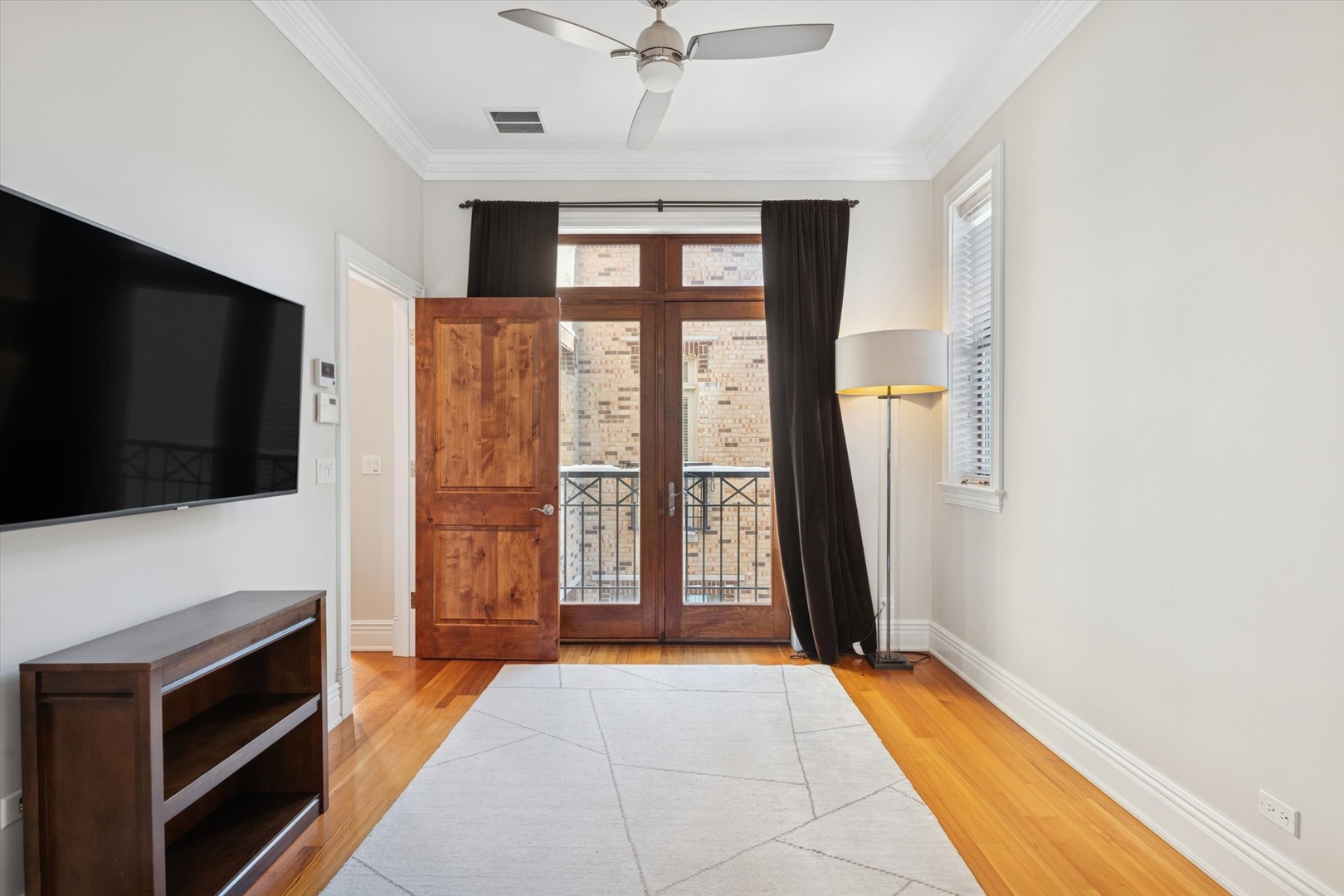 1622 N MARSHFIELD Avenue