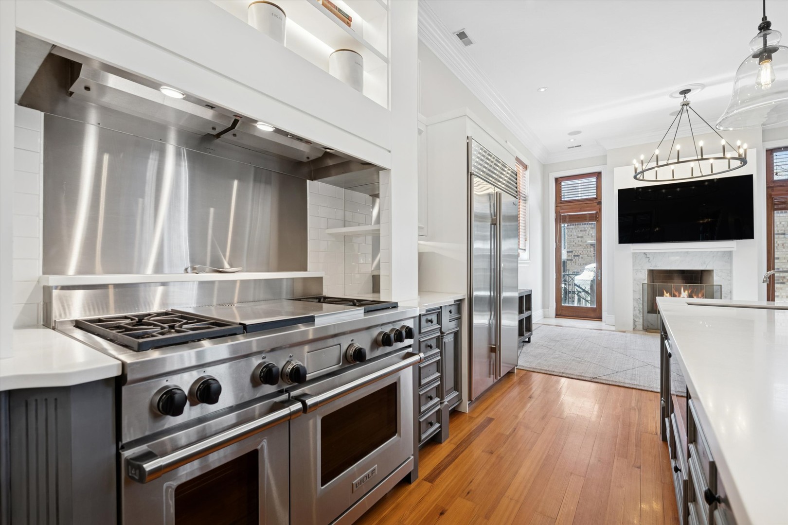 1622 N MARSHFIELD Avenue