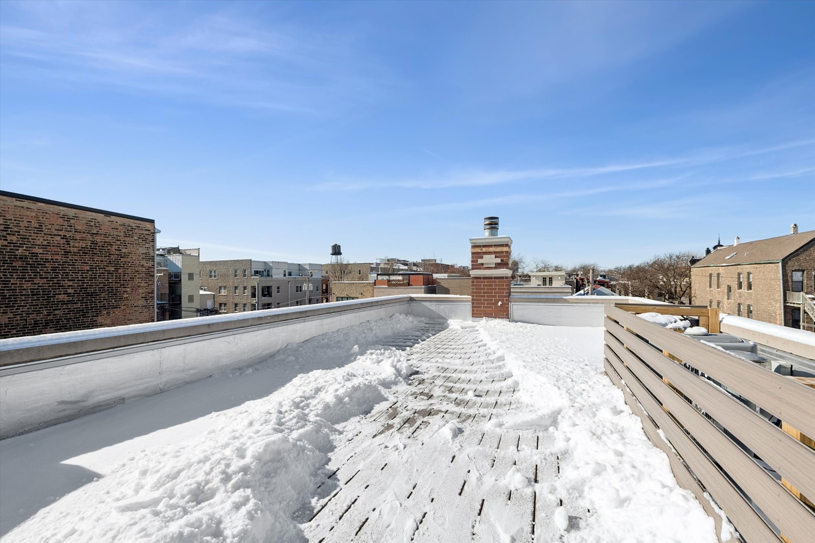 1622 N MARSHFIELD Avenue