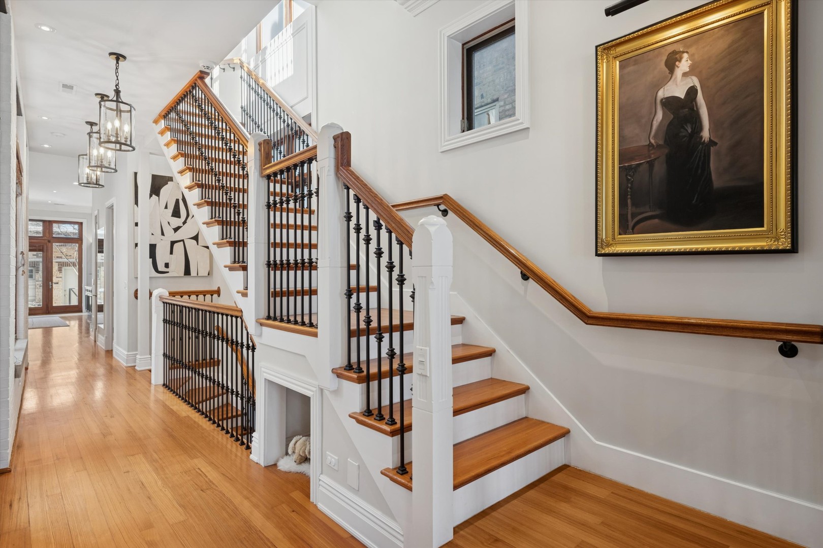 1622 N MARSHFIELD Avenue