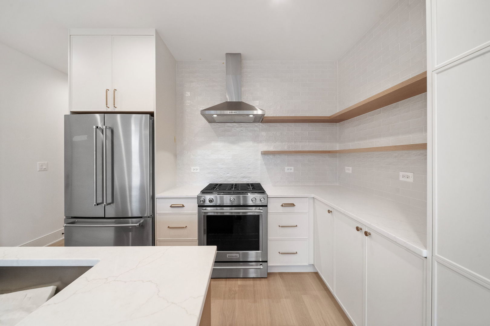 1635 W 21st Place Unit: 2