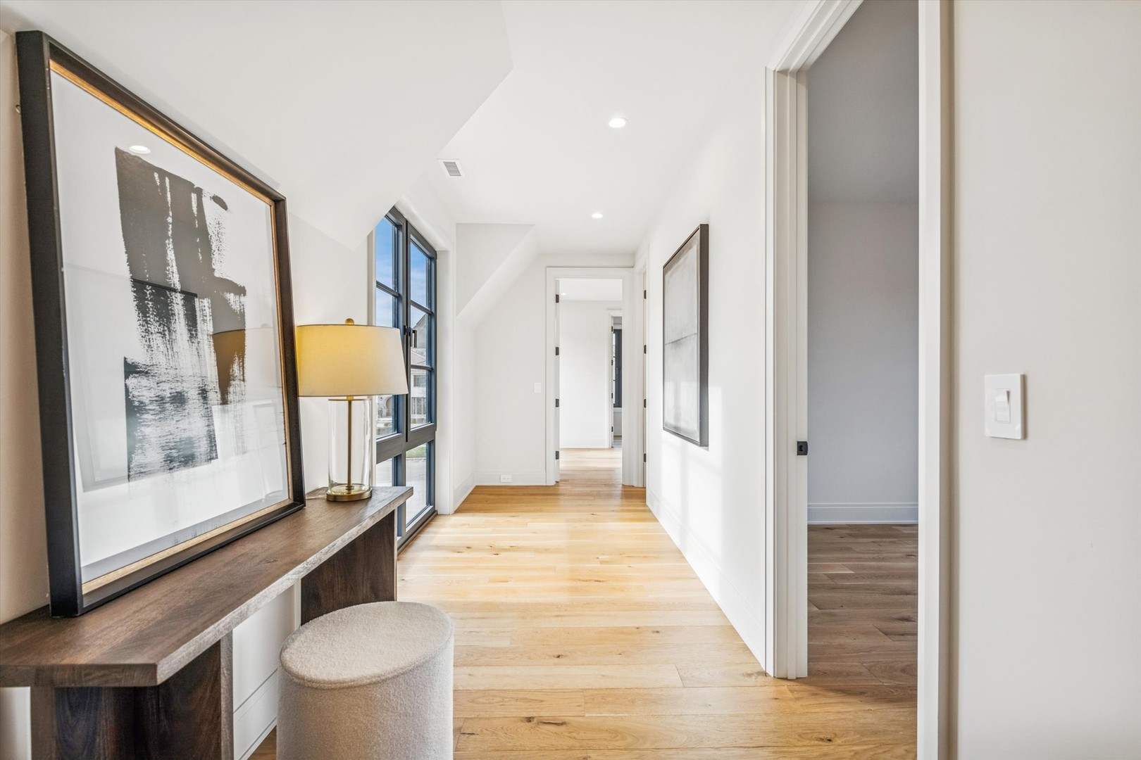 377 S Prairie Avenue