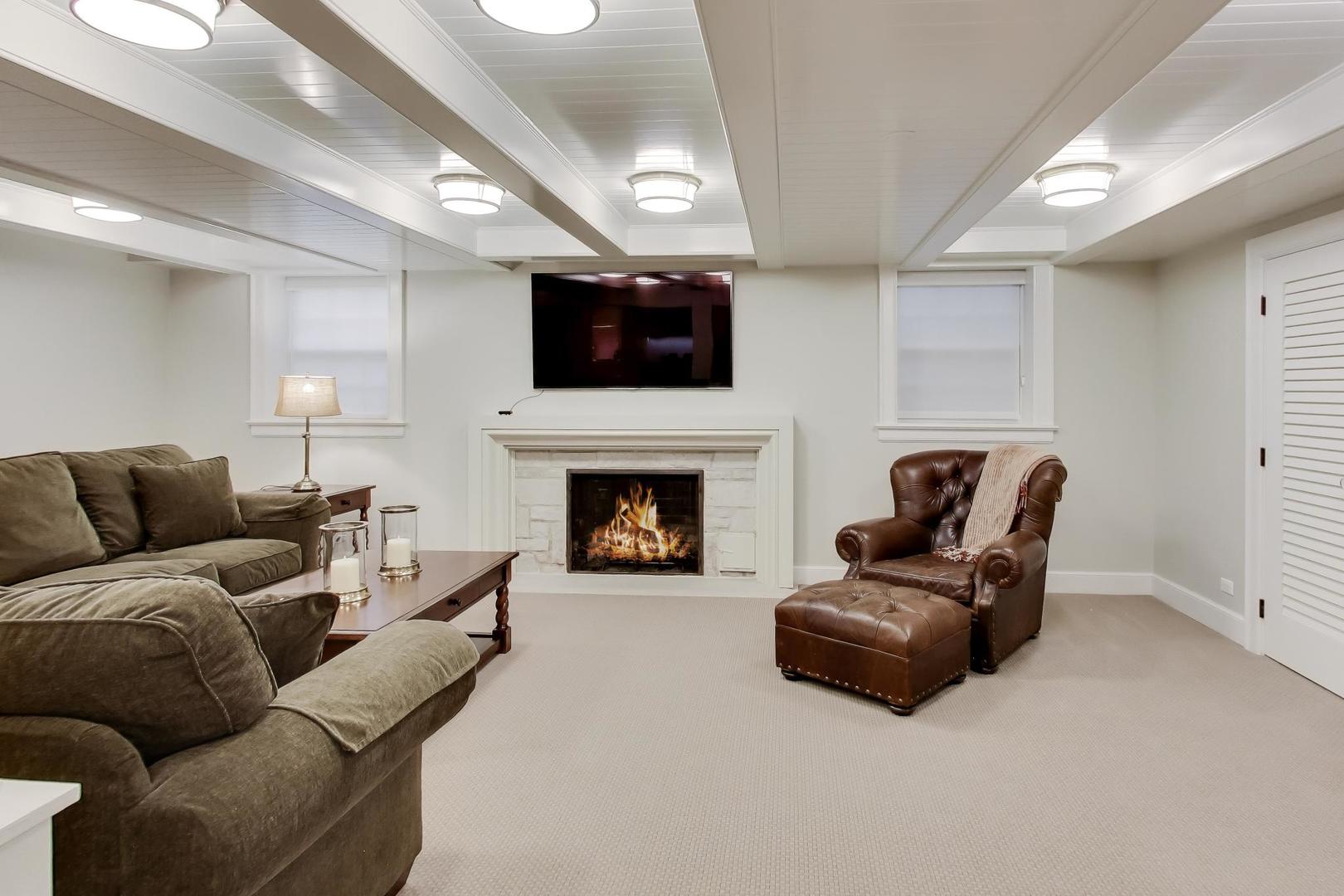 266 W Claremont Street