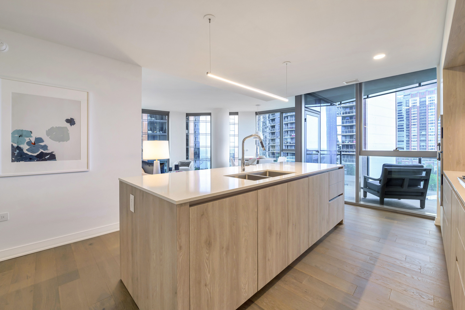 211 N Harbor Drive Unit: 3709
