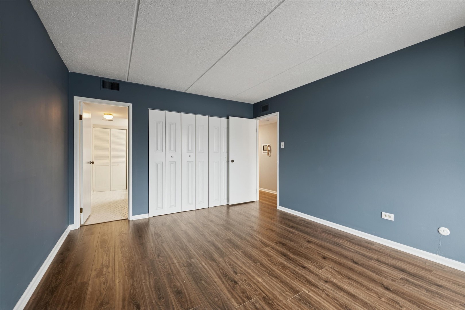 8025 Woodglen Lane Unit: 303