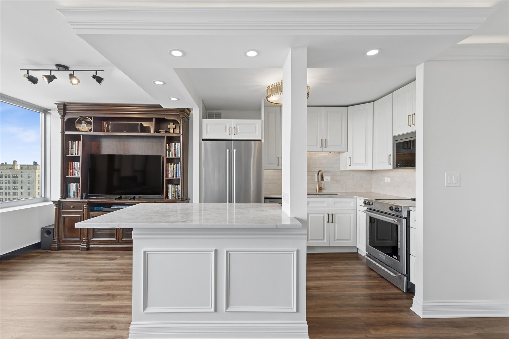 1700 E 56th Street Unit: 1505