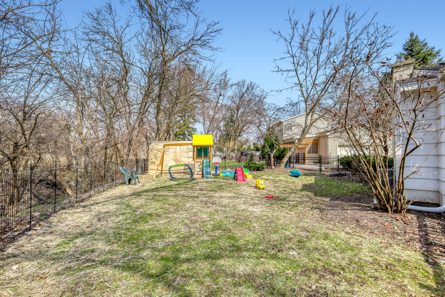 1S538 Bayberry Lane