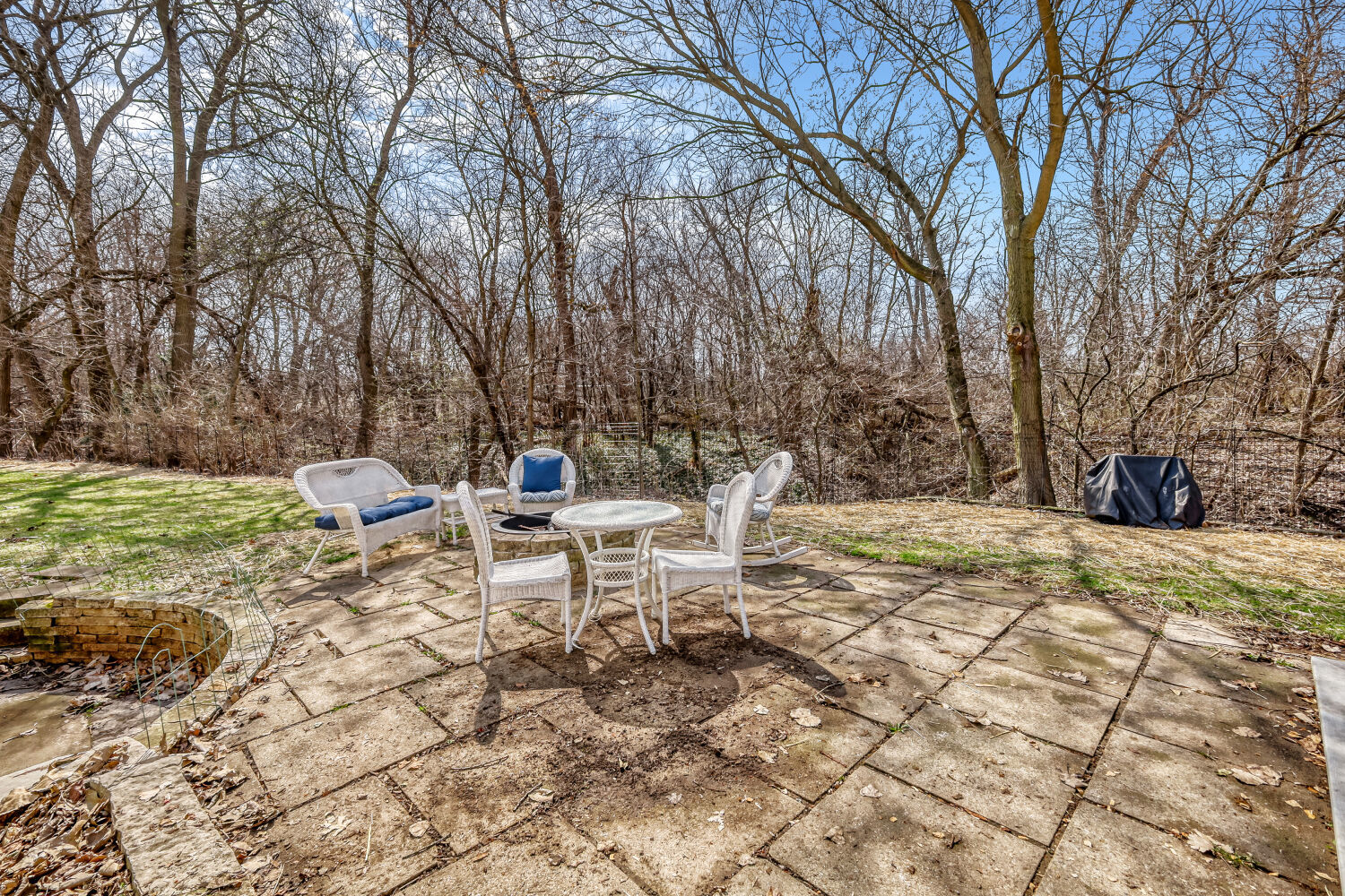 1S538 Bayberry Lane