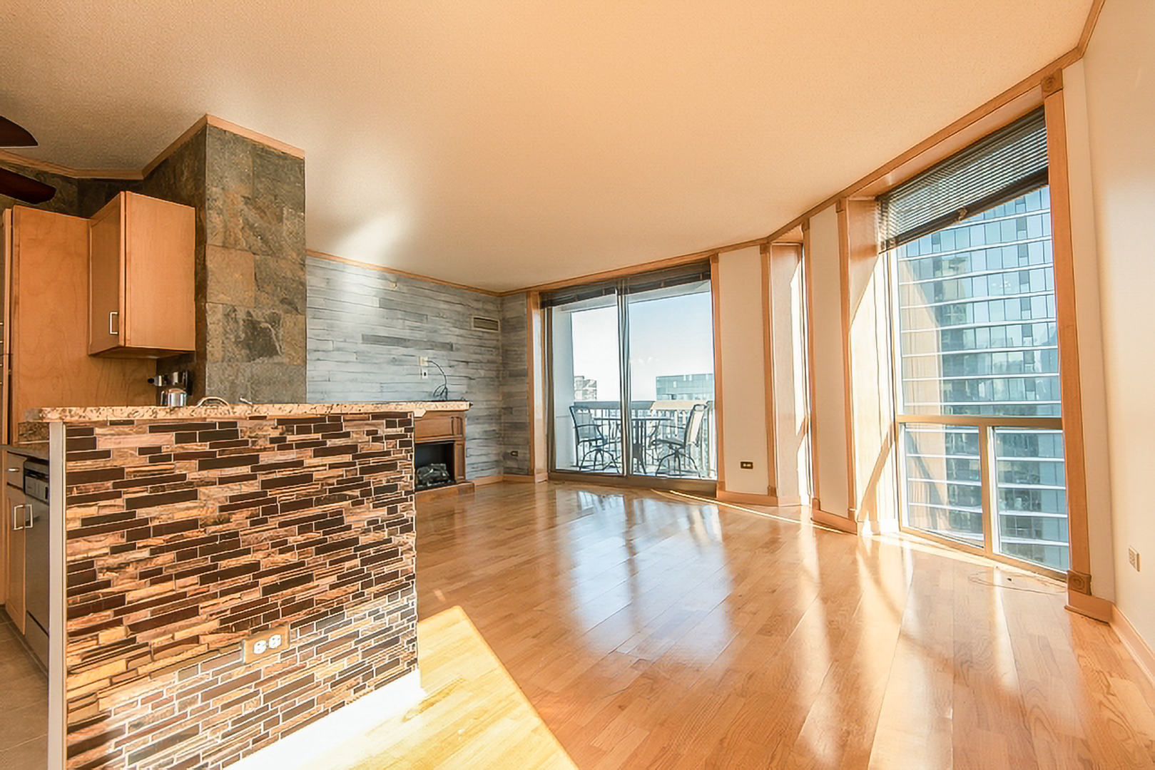 222 N Columbus Drive Unit: 4609