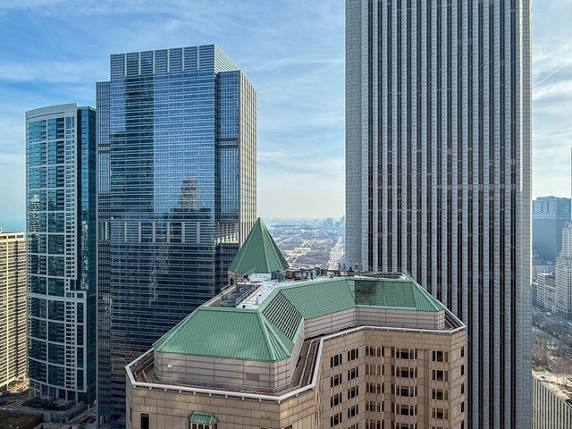 222 N Columbus Drive Unit: 4609