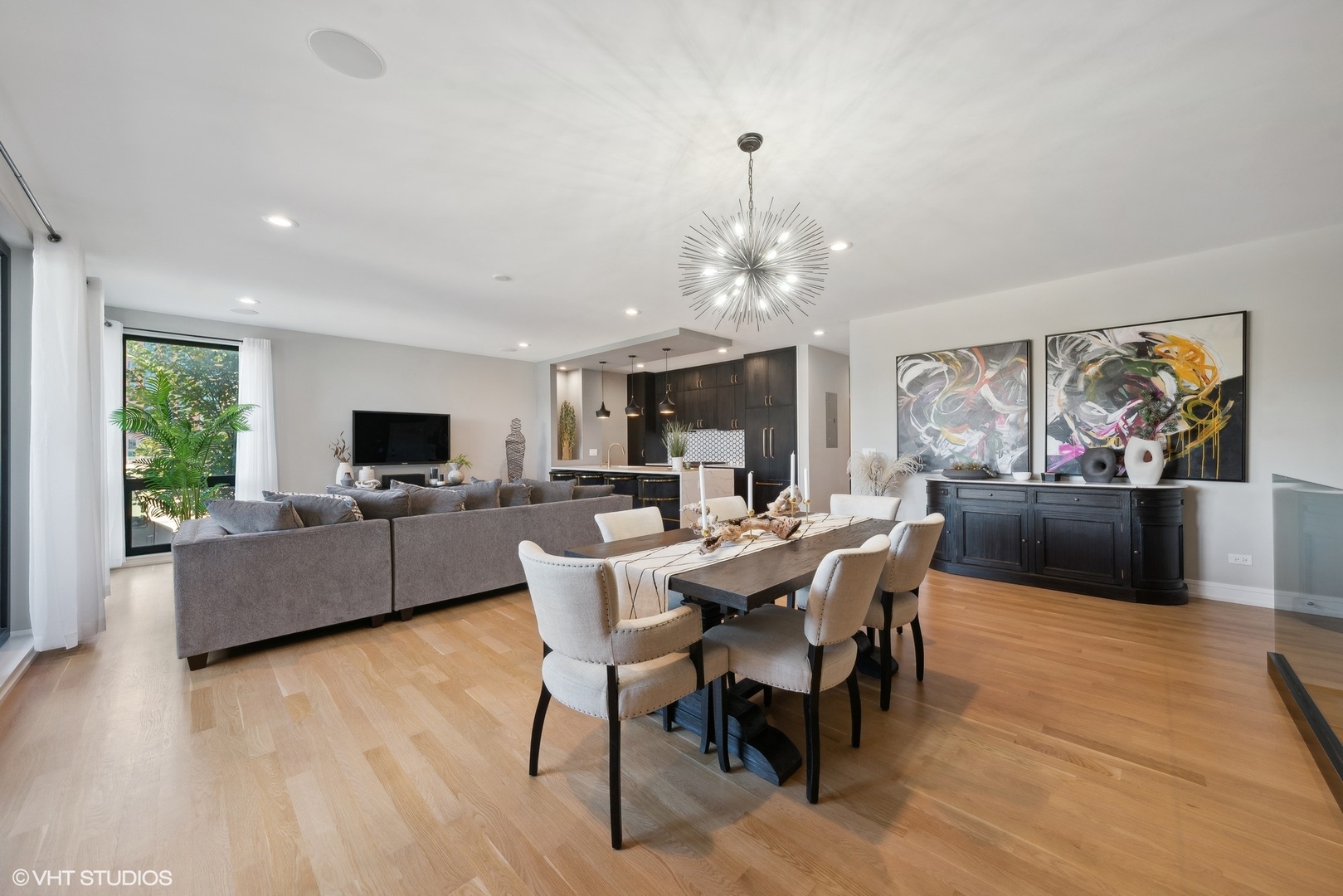 1203 W Superior Street Unit: 1B
