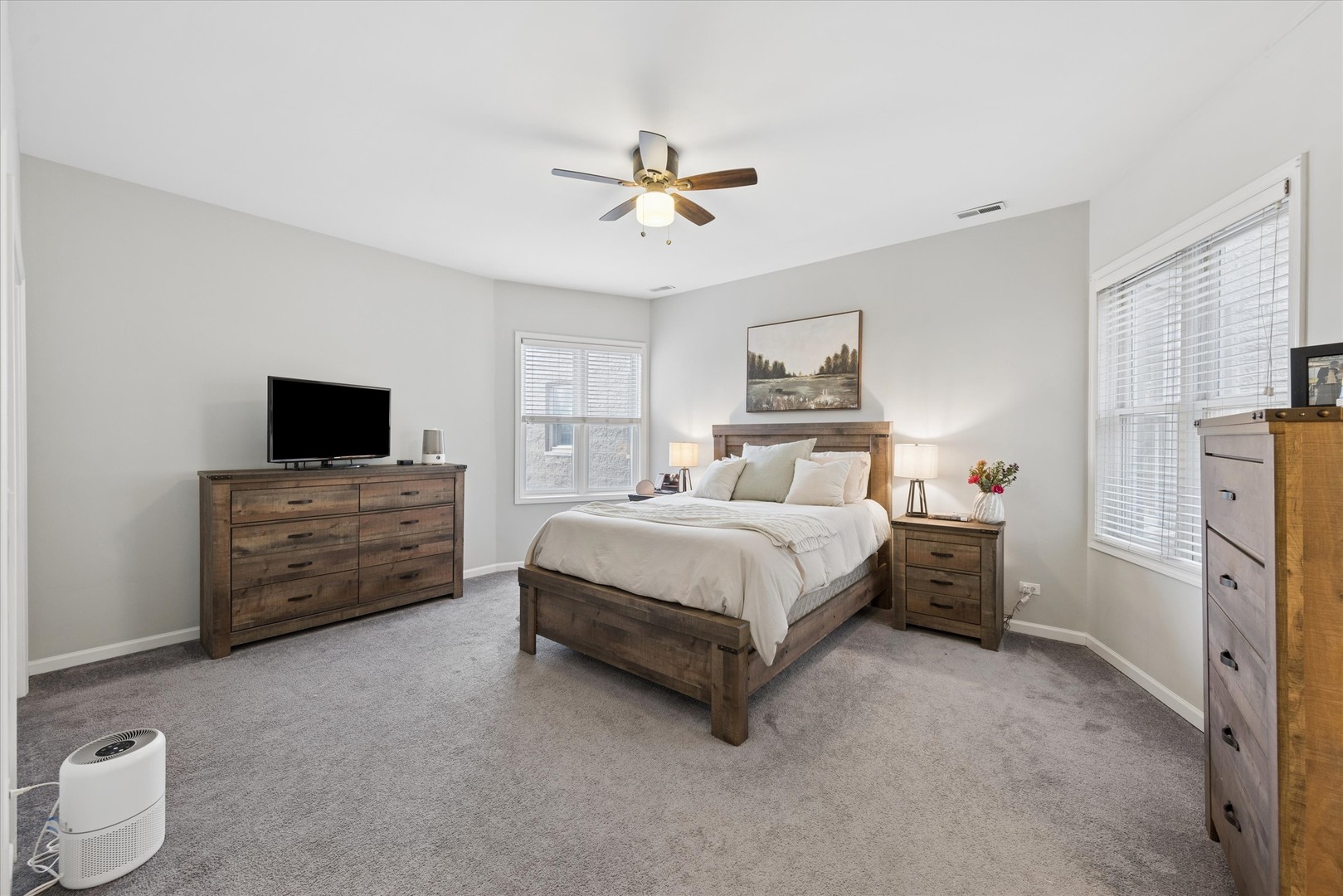 4104 N Kenmore Avenue Unit: 2N
