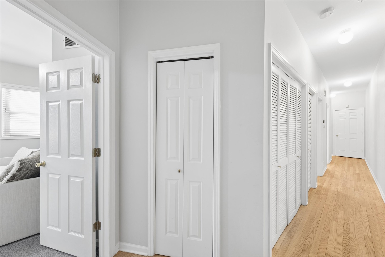 4104 N Kenmore Avenue Unit: 2N