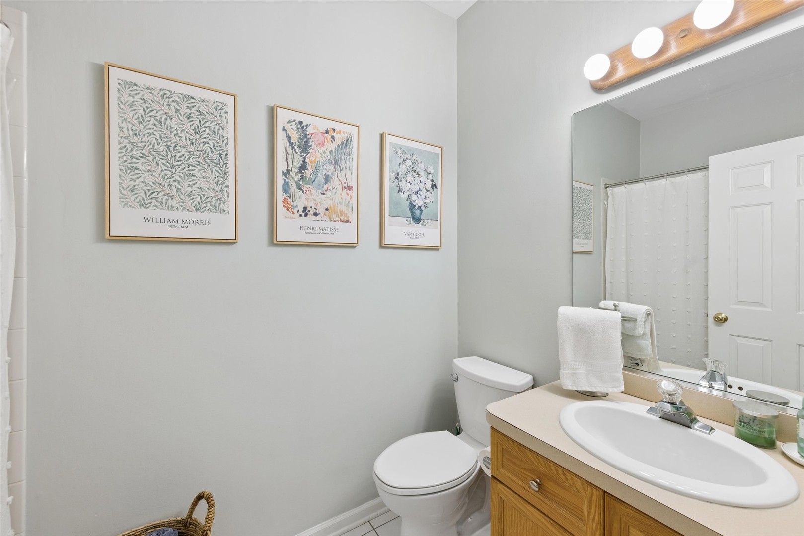 4104 N Kenmore Avenue Unit: 2N