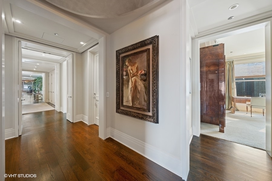 159 E Walton Place Unit: 28A