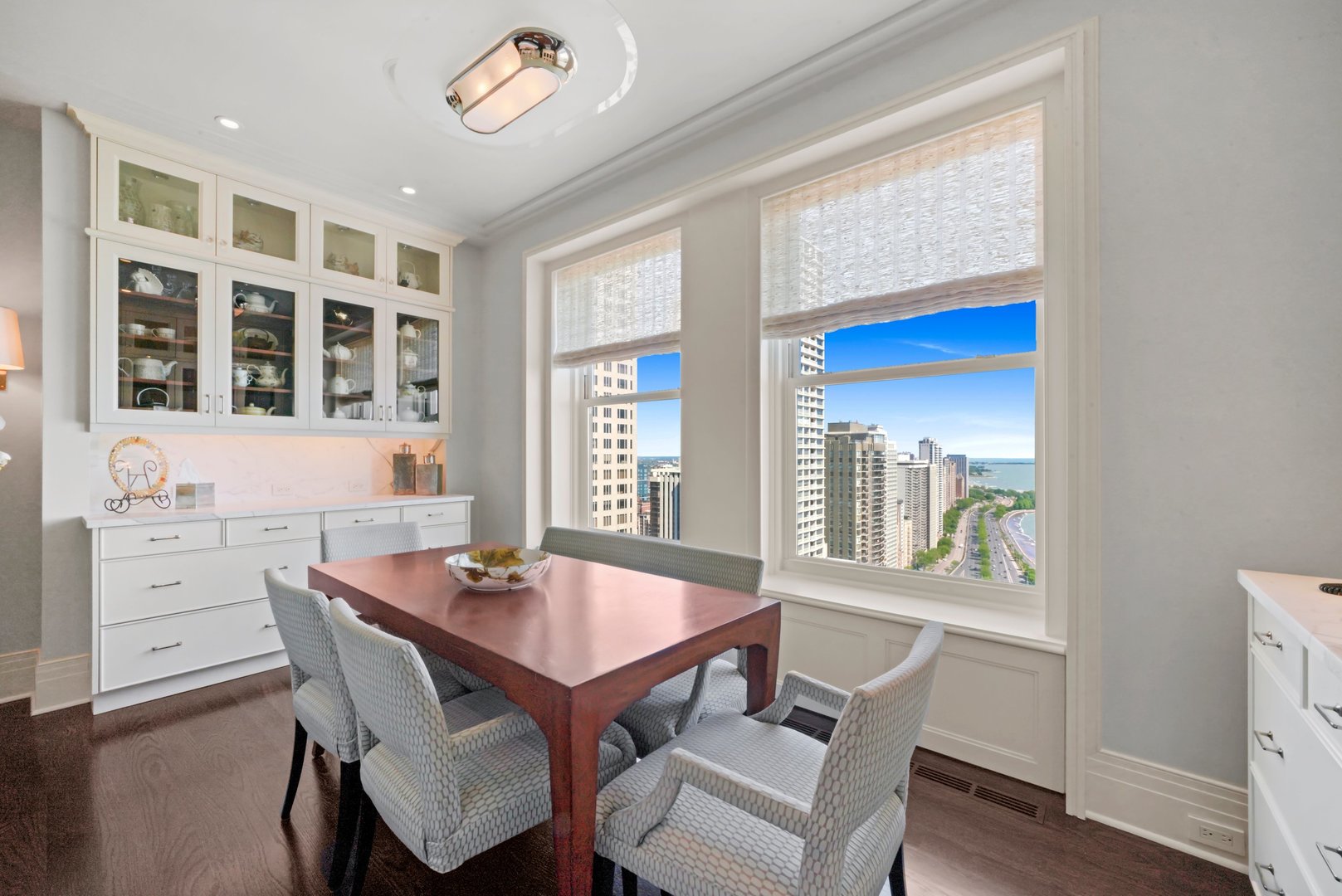 159 E Walton Place Unit: 28A