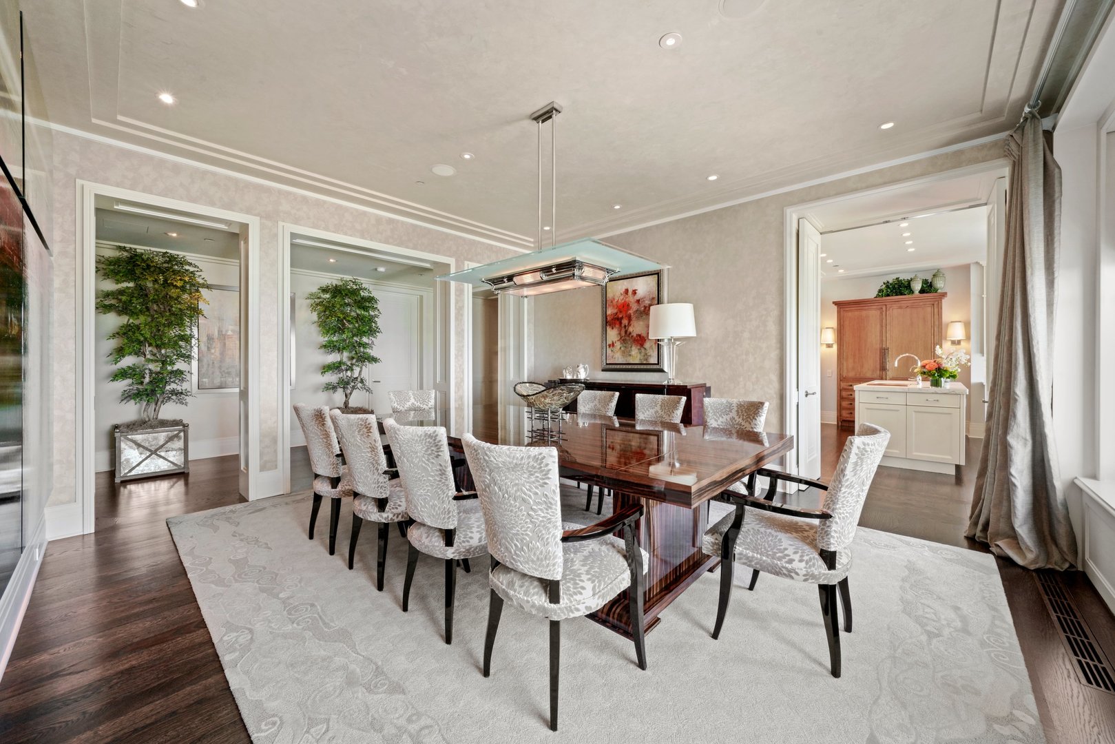 159 E Walton Place Unit: 28A