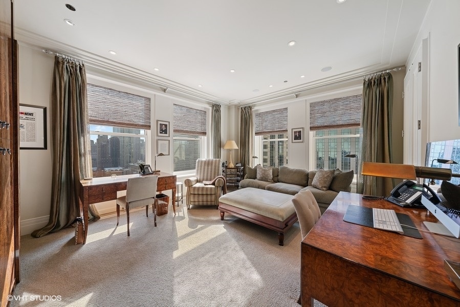 159 E Walton Place Unit: 28A