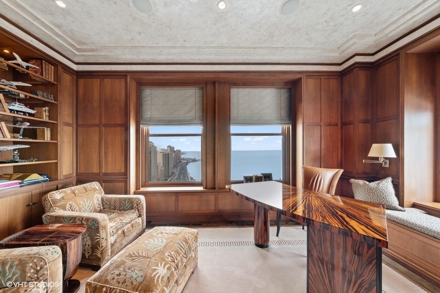 159 E Walton Place Unit: 28A