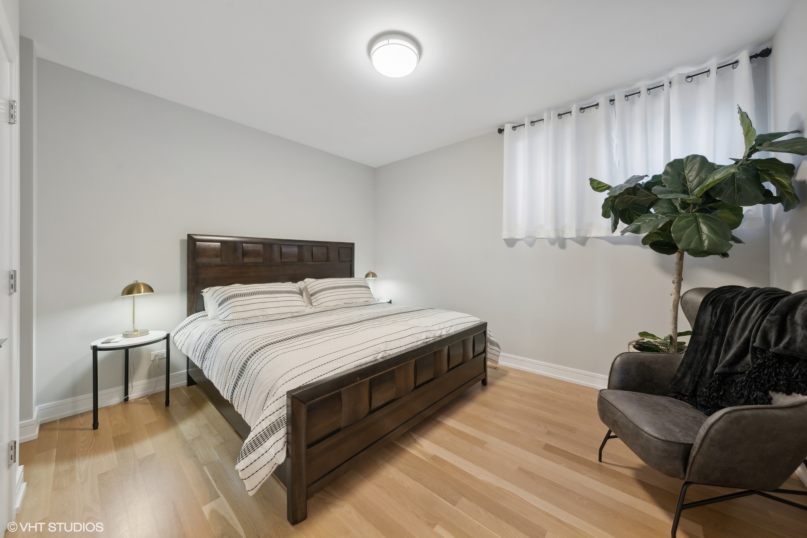 1203 W Superior Street Unit: 1B