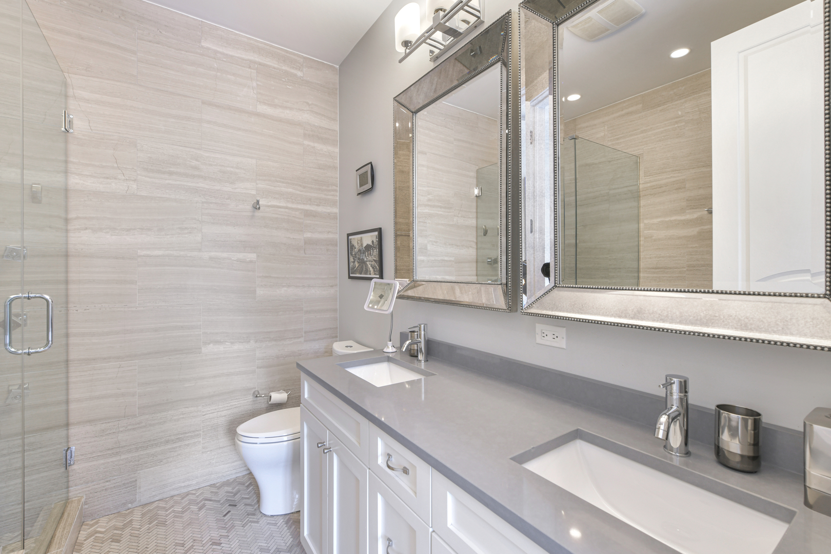 2223 W Wabansia Avenue Unit: 2W