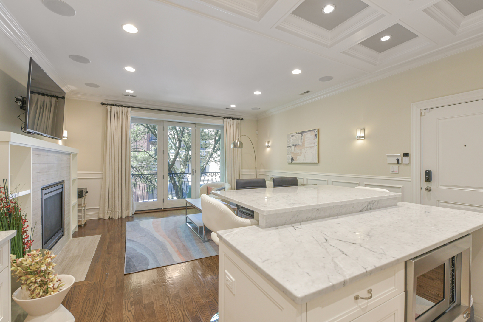2223 W Wabansia Avenue Unit: 2W