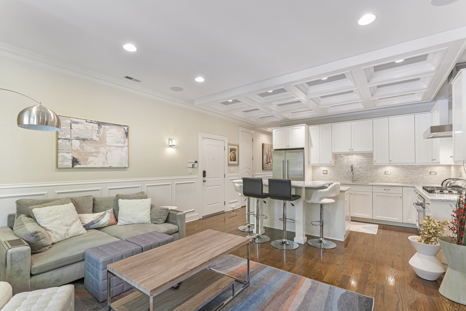 2223 W Wabansia Avenue Unit: 2W