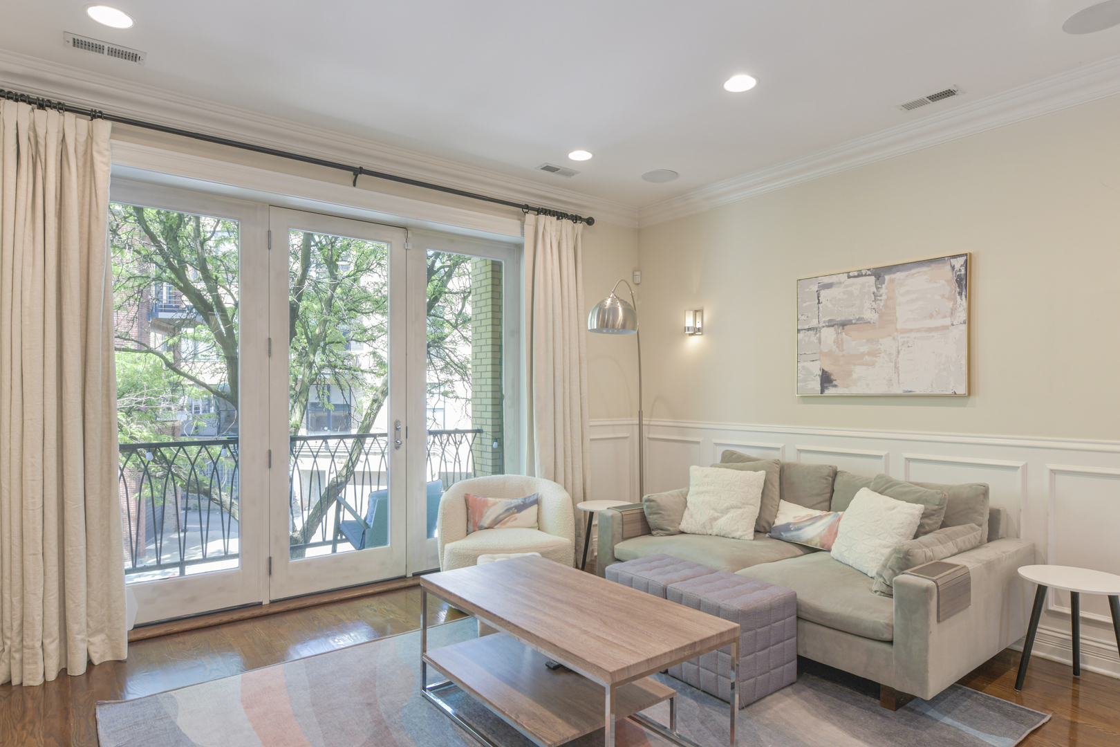 2223 W Wabansia Avenue Unit: 2W