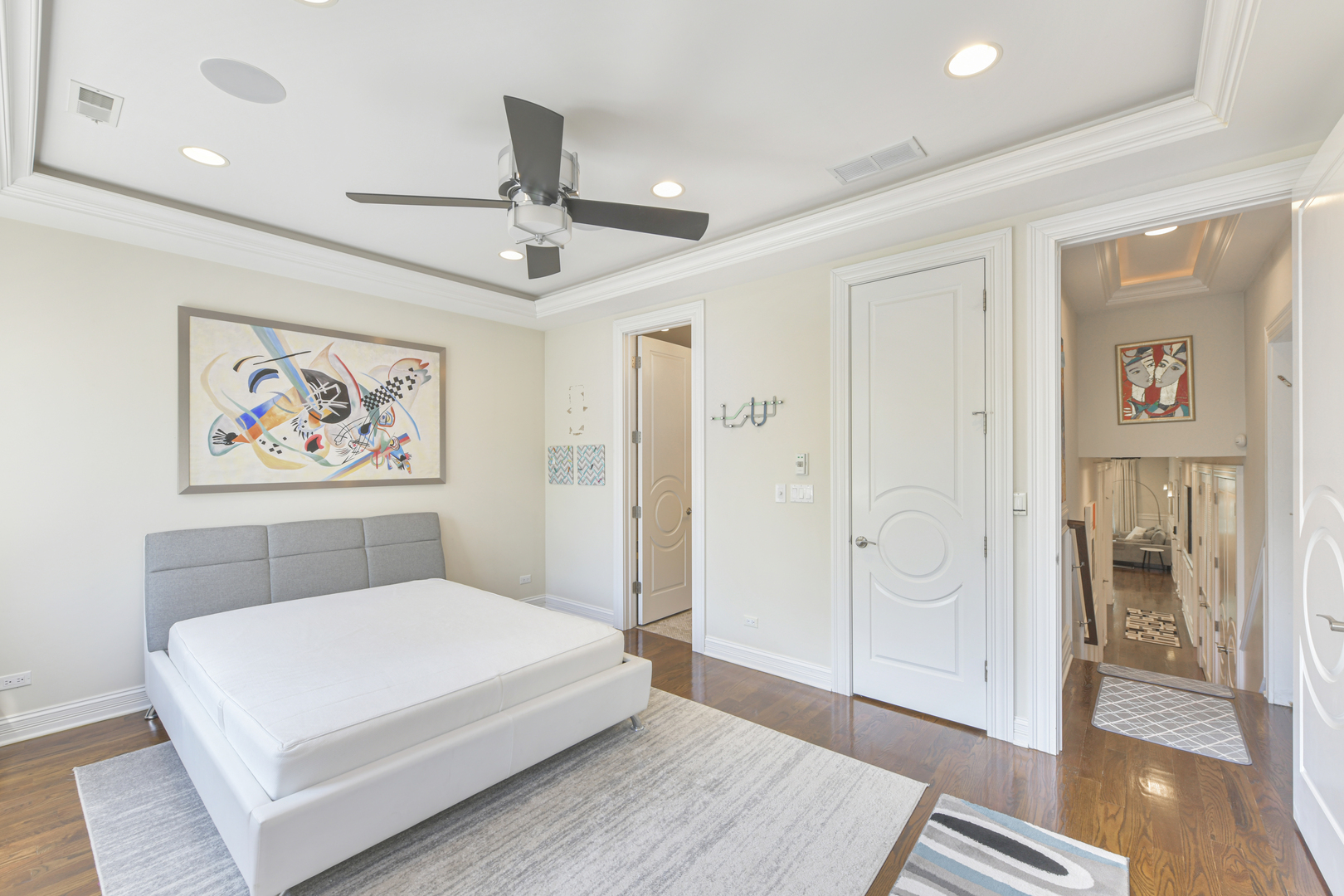 2223 W Wabansia Avenue Unit: 2W