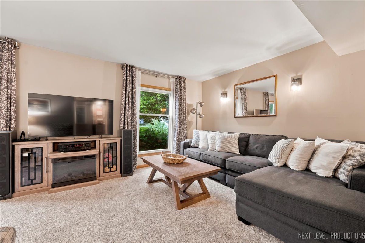 452 N Glengarry Drive