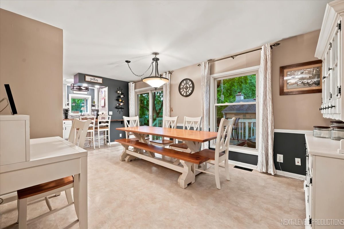 452 N Glengarry Drive