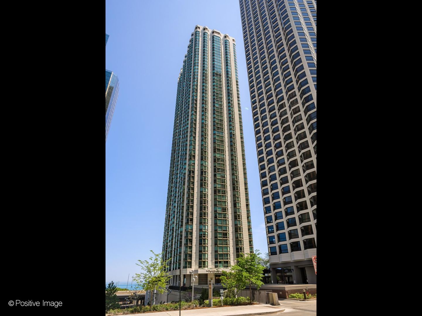 195 N Harbor Drive Unit: 3208