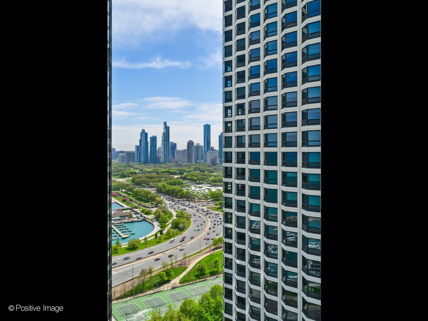 195 N Harbor Drive Unit: 3208